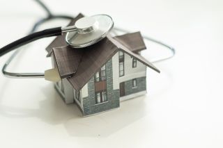Foto: Haus und Stehtoskop